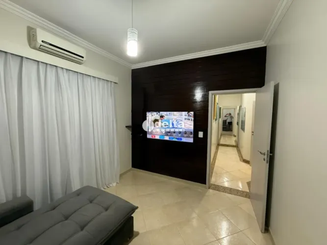 Casa residencial com 3 quartos sendo 1 suíte, disponível para venda no bairro Presidente R