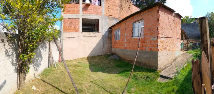 ALUGA SE CASA PARA SOLTEIROS OU CASAL