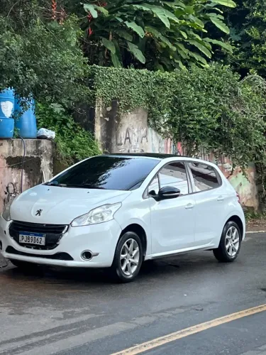 Peugeot 208 Allure 1.5 Flex 8V 5P 2015