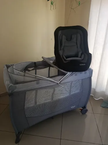 Berço infantil stelle + cadeirinha para carro 