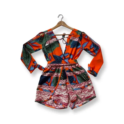 Macaquinho folhas laranja feminino