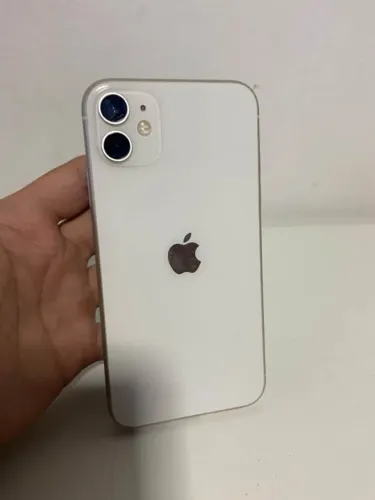 iPhone 11 - 64GB - Branco (Excelente Estado)