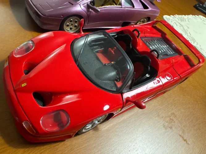 Lote Minaturas 1/18 - Ferrari F50, Lamborguini Diablo e Mercedes SLK