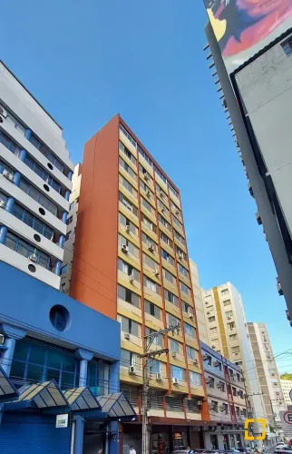 Centro - Florianópolis | Apartamento 2 Dormitórios + 1 Vaga garagem
