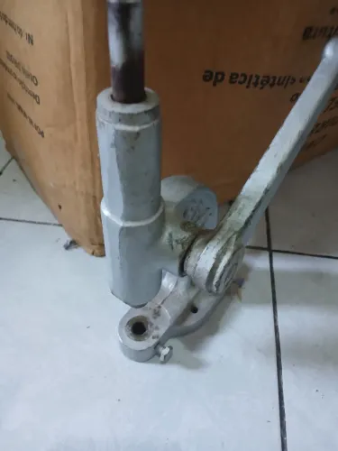 Maquina de pregar botao