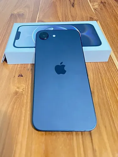 iPhone 16e