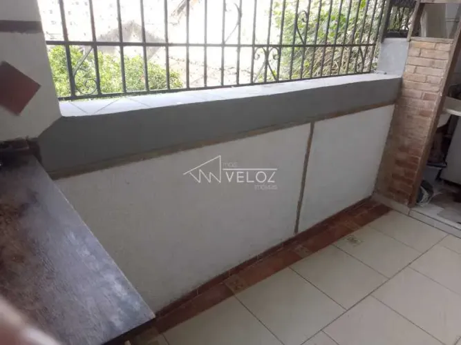 Apartamento : / Residencial / Santa Teresa