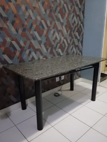 Mesa de mármore