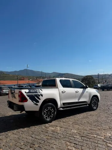 Toyota Hilux CD 4X4 2.8 Diesel Mec. 2022