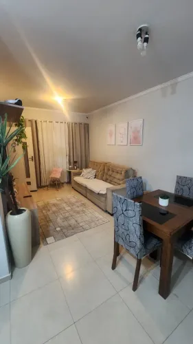 Casa no cond. horto florestal 2. 3 dorm. 1 st., armários planejados, ar cond. Financia.
