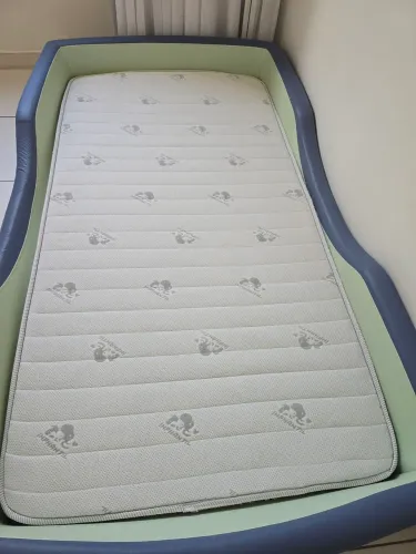 Cama e colchão montessori Phant Solteirão