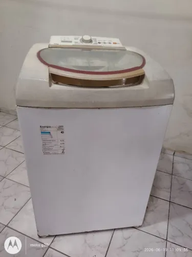 Máquina de lavar com defeito