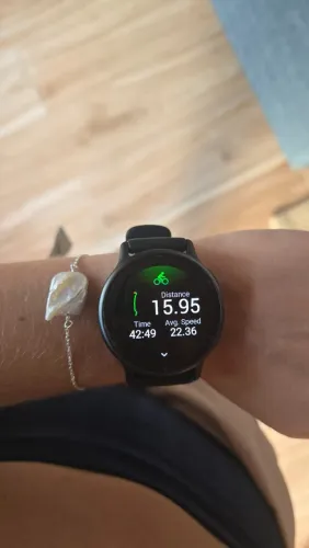 Garmin Vivo Active 5 com música e em excelente estado