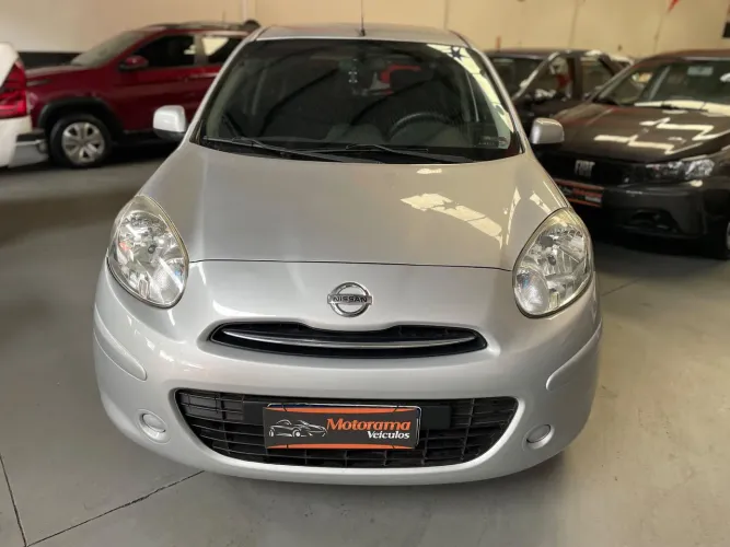 Nissan March 1.0 16V Flex Fuel 5P 2013