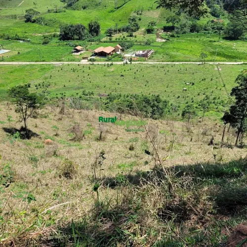 BELISSIMA CHÁCARA NO RIBEIRÃO GRANDE COM VISTA PARA A SERRA