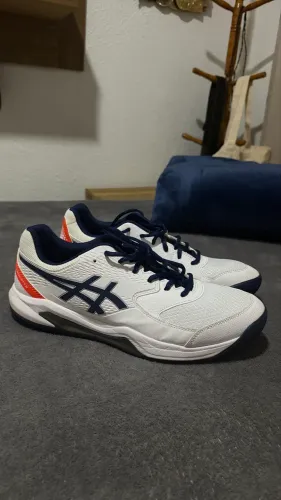 Tênis asics 44
