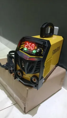Máquina de solda bivolt nova