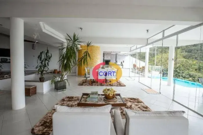 Casa à Venda, Condomínio Praia da Lagoinha Ubatuba