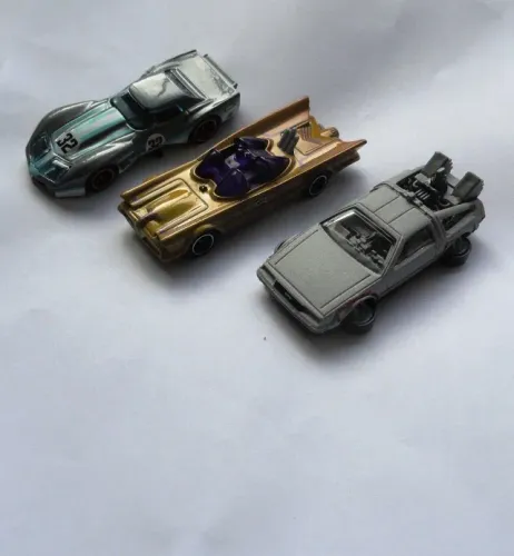 hot wheels trio delorean back to the future time machine batman corvette hotwheels