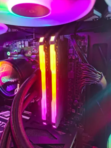 Memoria RAM DDR4 16GB 2x8GB 3200Mhz RGB Top Corsair