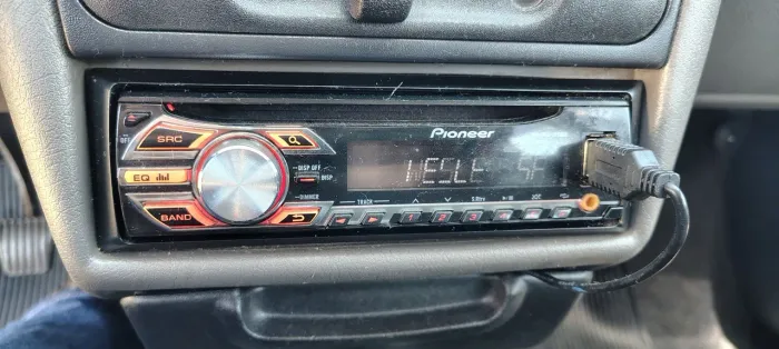 Rádio automotivo Pioneer