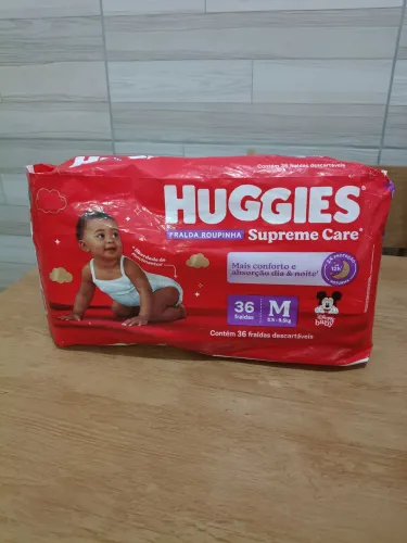 FRALDA ROUPINHA SUPREME CARE HUGGIES 36UN M