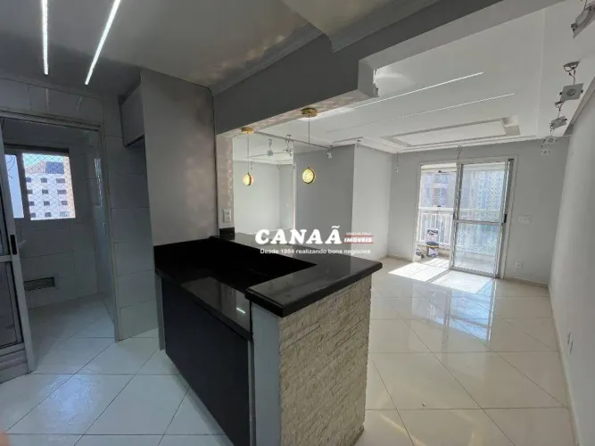 Lindo apartamento à venda com 3 dormitórios e uma suíte no Condomínio Colinas do Sol - Tab