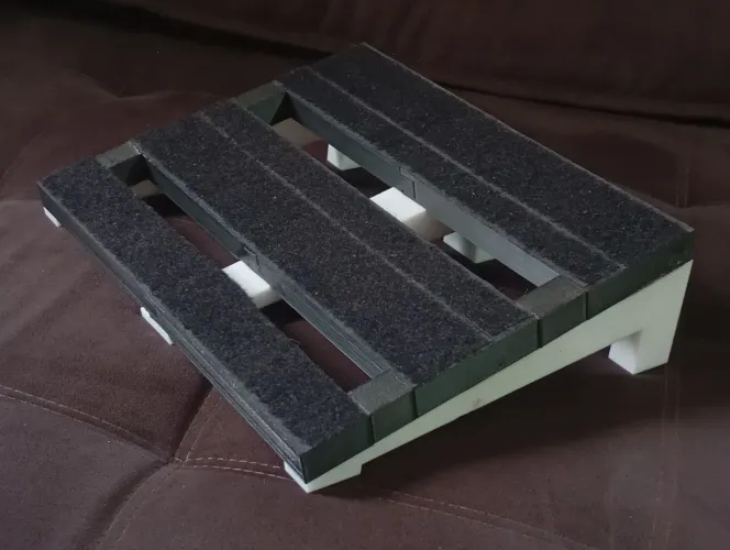 Pedalboard 3D 32×26cm + Fonte Kokko Iso10