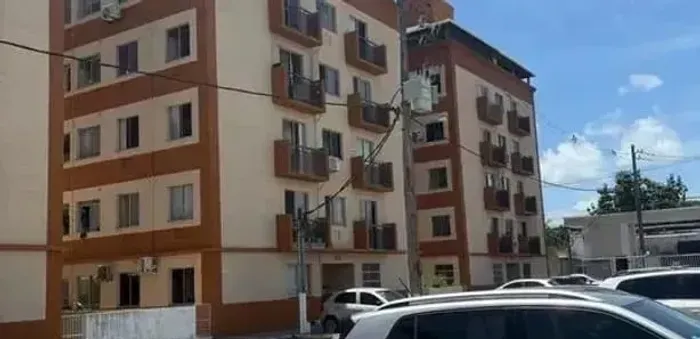 Alugo apartamento com cobertura no jardim das margaridas