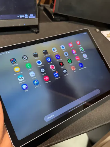 Samsung tab s10 FE novo apenas 2 meses de uso 