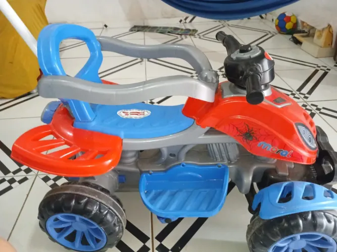 Quadriciclo infantil Spider - Maral.