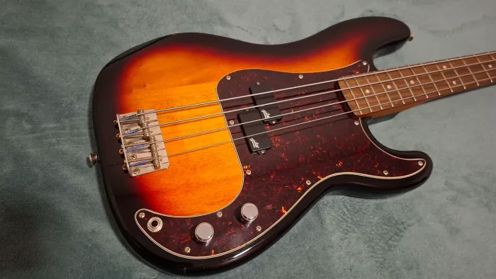 Squier Precision Bass Classic Vibe Fender