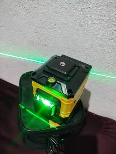 Nível a Laser 8 Linhas - Novo na Caixa