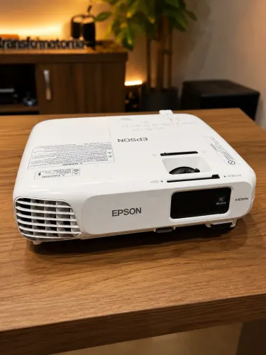 Projetor Epson PowerLite X24+ HDMI - 3500 Lumens