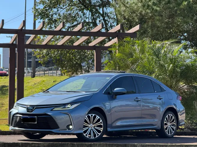 Toyota Corolla Altis Prem. Hybrid 1.8 Flex AUT 2020