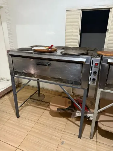 Pizzaria Fundo de Loja