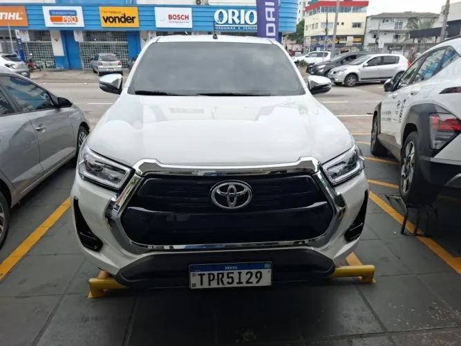 Toyota Hilux CD SRV 4X4 2.8 TDI Diesel Aut. 2025
