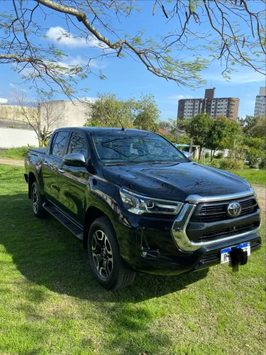 Toyota Hilux CD SRX 4X4 2.8 TDI 16V Diesel Aut. 2023