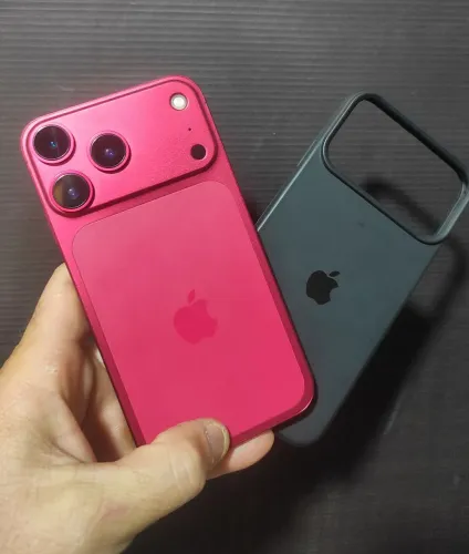 iPhone XR de 128GB FACE ? roupa do 17 pró cor vinho
