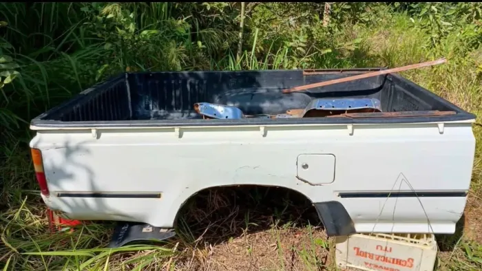 Vendo carroceria ou caçamba original Hilux 1994 a 2004