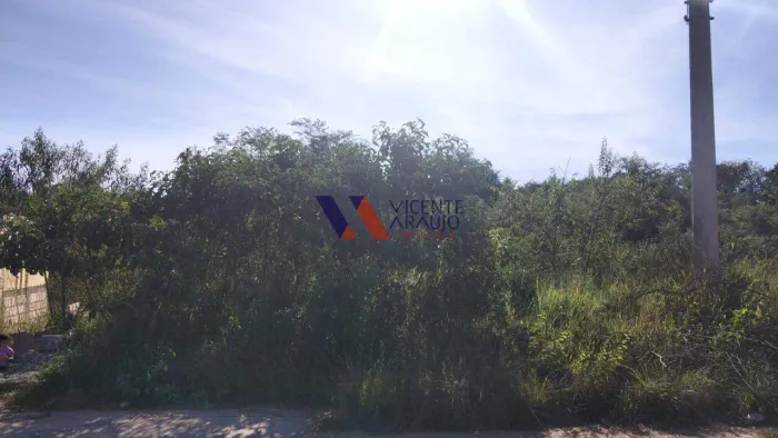 Oportunidade para Construtores: Terreno de 626m² em Bairro de Alta Valorização