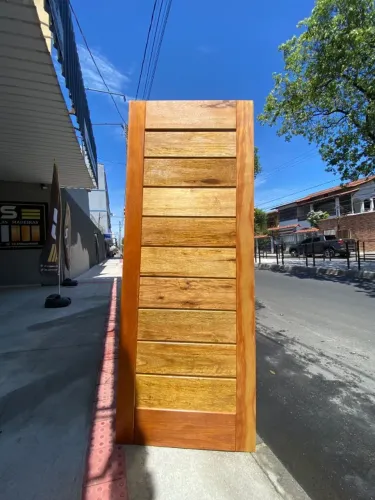 PORTA DE MADEIRA MACIÇA 2.10X 60CM 70CM 80CM - OPORTUNIDADE ÚNICA
