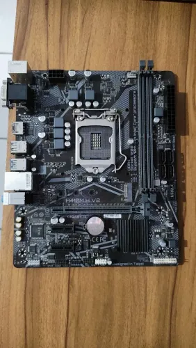 Placa mãe Gigabyte