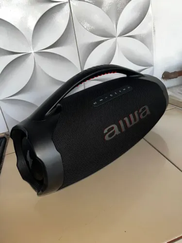 BOOMBOX AIWA AWS-BBS-01B 200w IP66 30hs de Bateria