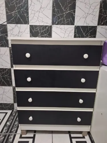 Vendo cômoda