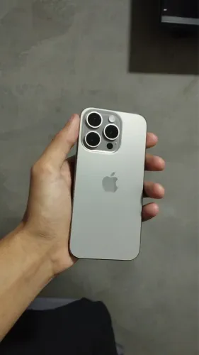 IPHONE 15 PRO 128 gb