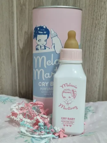 frasco vazio perfume cry baby milk melanie martinez + embalagem com confetti sem tampa