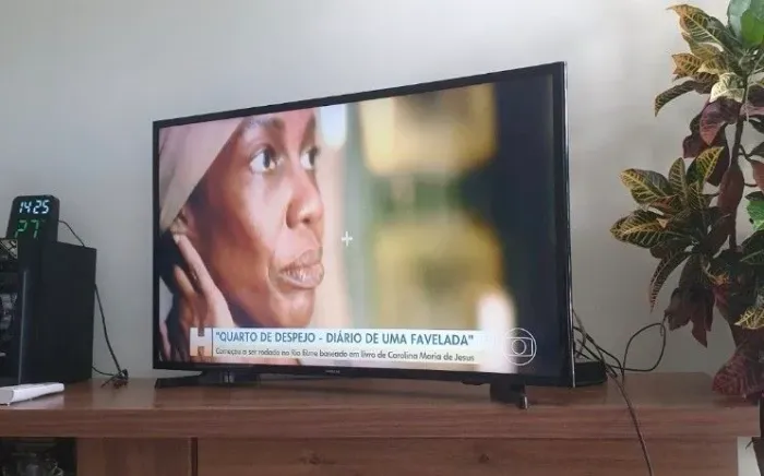 TV Sansung Smart 40 polegar 