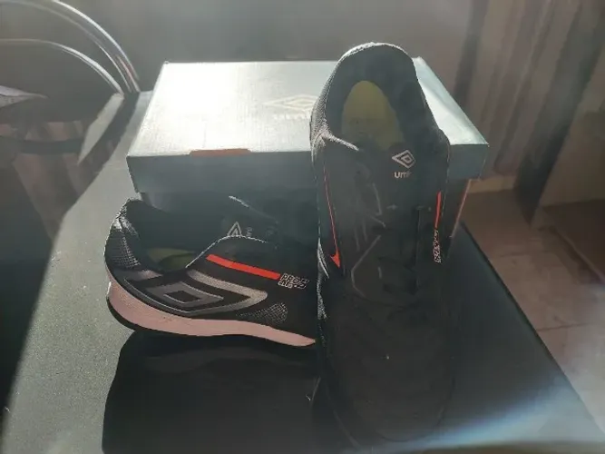 Chuteira Society Umbro pro5 bump