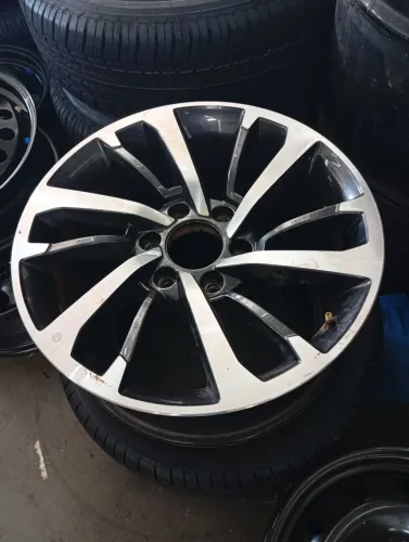 Uma Roda Original da Gwm aro 19